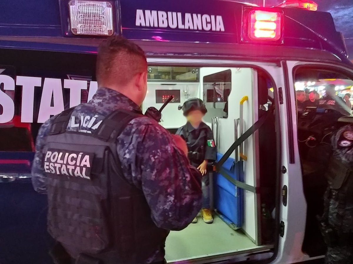 SSP_Zac's tweet photo. En el módulo de #ProximidadSocial y Construcción de Paz de la #PEP que fue instalado en la #FENAFRE, participa la #UnidadMedica a fin de fomentar el acercamiento con la sociedad y brindar apoyo médico. https://t.co/0Iym25h89l