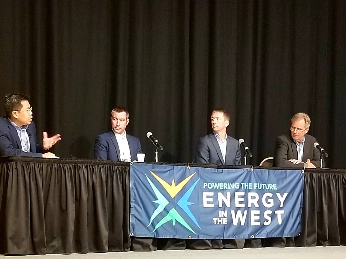 EventsApg's tweet image. These western energy startups are solving energy issues and making a difference. Moderator: @sluangrath from @InergySolar Panelists: Alex Livingston from @JouleCase; @EnergyLeif from @RetroLuxApp; and Dr. John Tuttle from @emrgyinc. #EnergyintheWest #madeinthewest #westernenergy