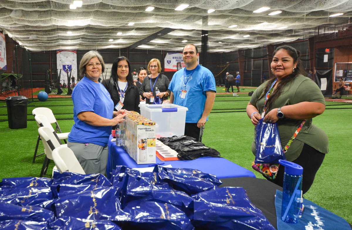 HidalgoCountyTX's tweet photo. The Hidalgo County Employee Wellness Challenge is a 16 week challenge where employees will compete to get fit by exercising and eating a well balanced diet. By improving your health, you can lower your chances of developing diabetes, obesity, heart disease and cancer. #HC4You https://t.co/yhXpBy36Ln