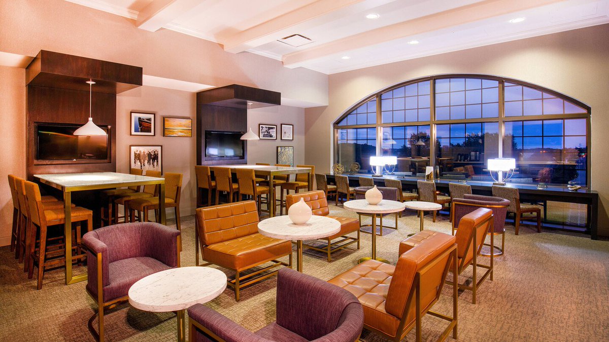 SheratonBWI's tweet photo. Enrich your travel experience in Linthicum when you upgrade to a club level room or suite and gain access to our newly renovated, modern club lounge.
#SheratonBWI #Maryland #relax #travel #enjoy https://t.co/32MRbtVByk