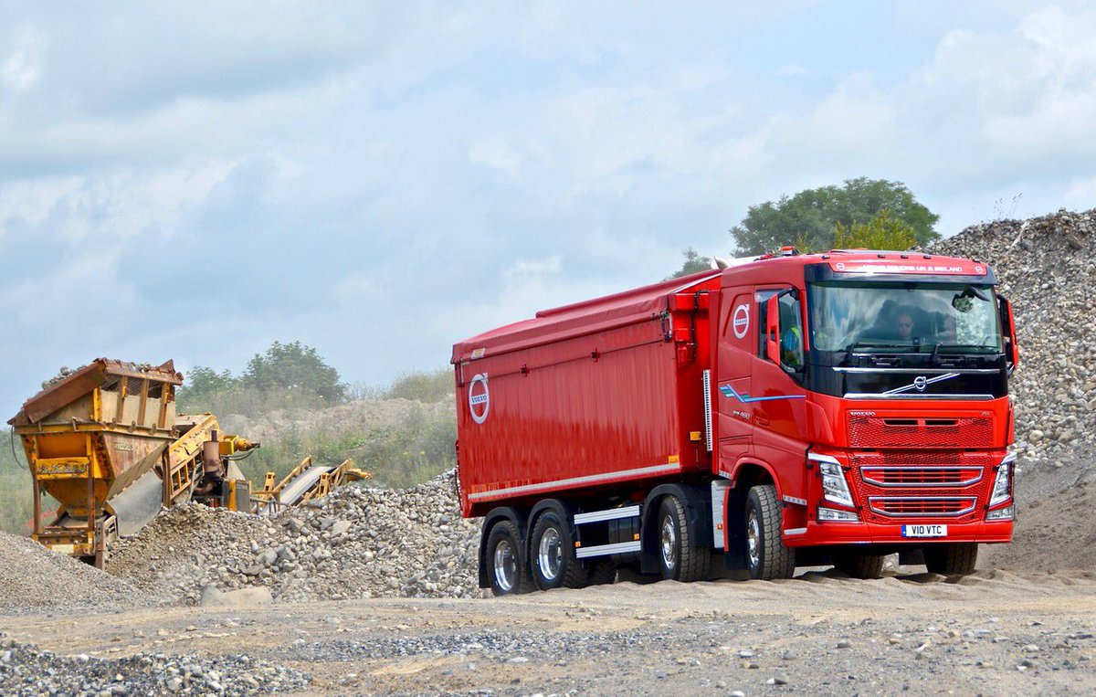 As this example shows the standard of trucks presented for the 2020 <a href="/fleettransport/">Fleet Transport</a> Irish Truvk of The Year reached a new level. <a href="/VolvoTrucks/">Volvo Trucks</a> <a href="/volvotrucksMT/">Martin Tomlinson</a> <a href="/IrishComms/">Irish Commercials Volvo</a> <a href="/HandlingNetwork/">Handling Network</a> <a href="/VolvoTrucksUK/">Volvo Trucks UK</a>