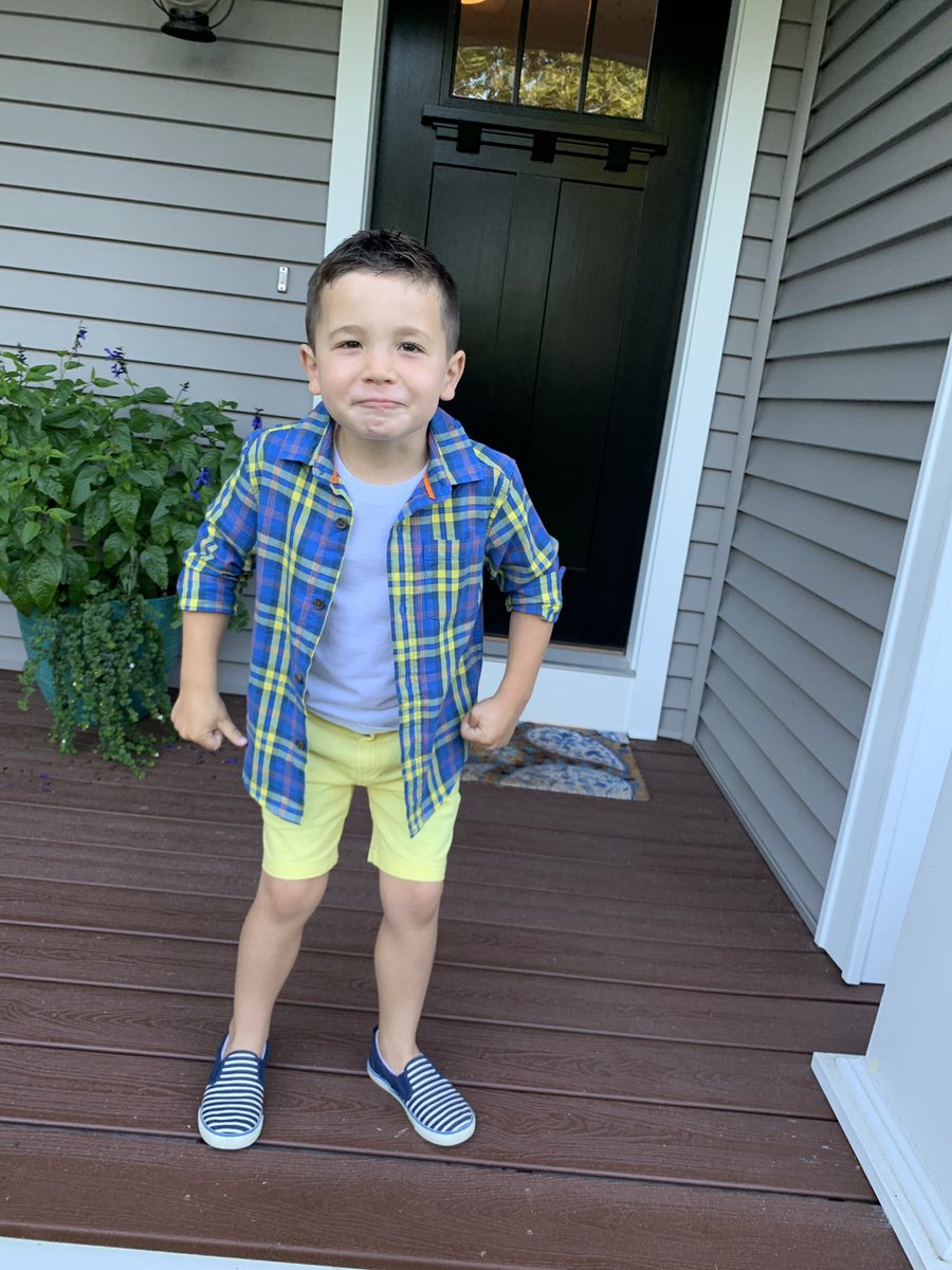caithitch's tweet photo. First day! 3rd and K 😍 https://t.co/pmZFnHk1Dd