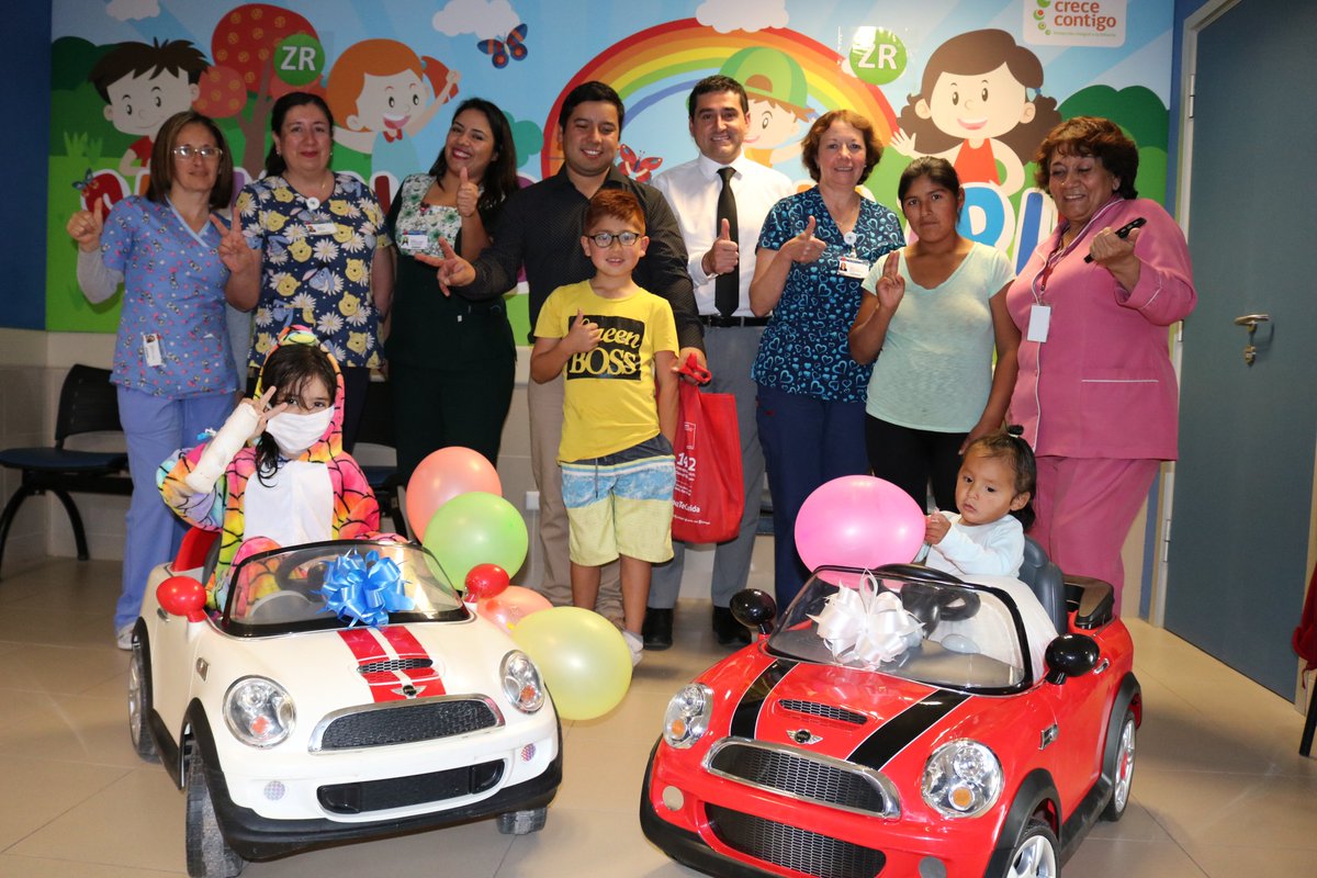 Agradecemos a las agrupaciones que conforman "Atacama Tuerca" por su donación de dos autitos a batería para que nuestros pequeños pacientes del Servicio de Pediatría del <a href="/hospitalcopiapo/">Hospital de Copiapó</a>, puedan entretenerse y pasar un mejor proceso de recuperación durante su hospitalización.