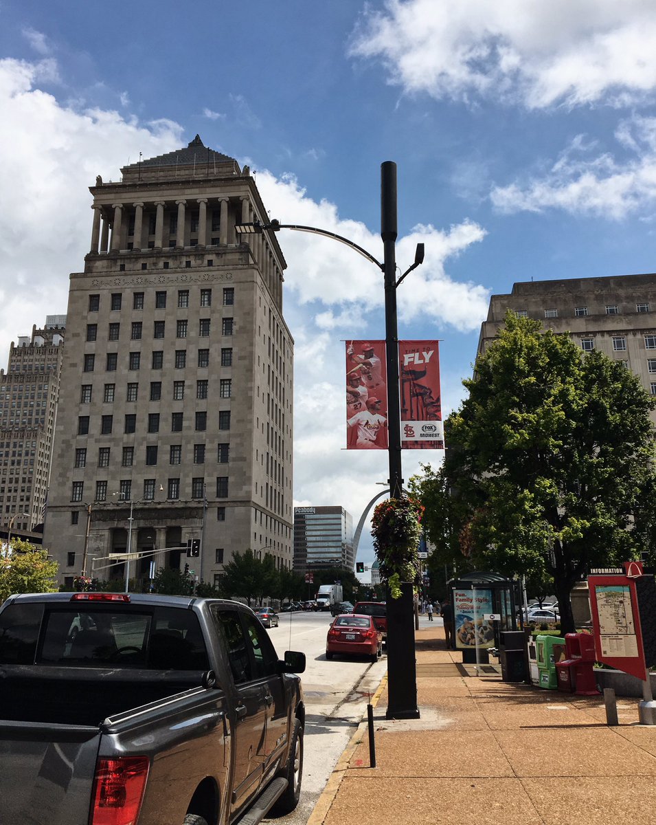ScottOgilvieSTL's tweet image. This new street light pole outside of City Hall is 5G small cell enabled. 5G service requires a greater number of smaller cell receivers, some of which will be integrated into light &amp;amp; utility poles. What do you think of the aesthetics?