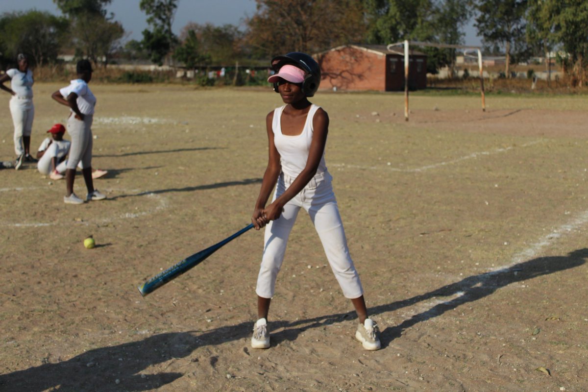 chitwneagles's tweet photo. Name...Benhildah Mazikana
nicknam #Manxane 'the short one'

D.O.B  30.03.05

Height  1.2

Position ....Pitcher

Stronghand ....right hand

Motivational quote....I know but i just act as if i dont.
 #softball #chitwneagles @thesportsqueen @PachikoroZW @nicole_jamu @OmuhleChichie https://t.co/qk4a75SKT6