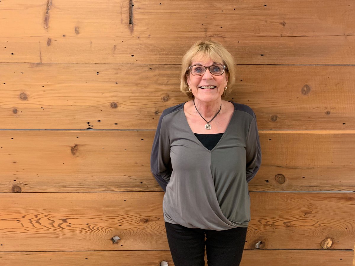 DailyBrew's tweet photo. Bonnie Lamb, Director of Editorial Services at Hoffman recalls, “I was just thinking this morning, August 26 is the date we were first allowed to wear pants to work.” Thanks for sharing this memory with us Bonnie, we’re celebrating YOU this #WomensEqualityDay! https://t.co/dj07bqUGWV