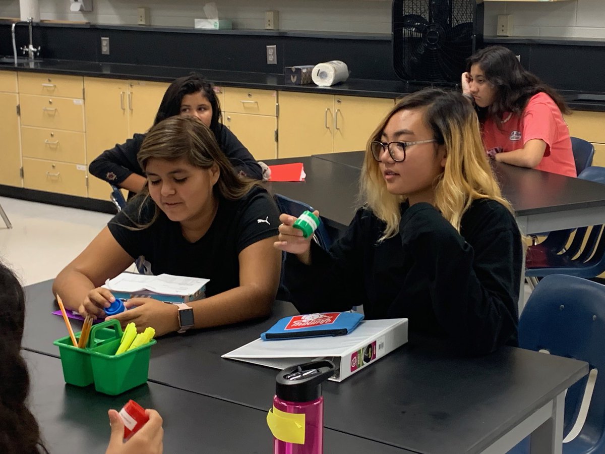 jesuisdebra's tweet photo. What’s in this container? Shake shake shake. Find someone else with the same sound. Community builder in Science 7 with Ms. Mattix and Ms. Zemaitis. My partner likes k-pop and Korean food :-) #firstdayfairfax ⁦@science7KMS⁩ ⁦@kilmercougars⁩ ⁦@fcpsnews⁩ https://t.co/w3bzVp9pZg