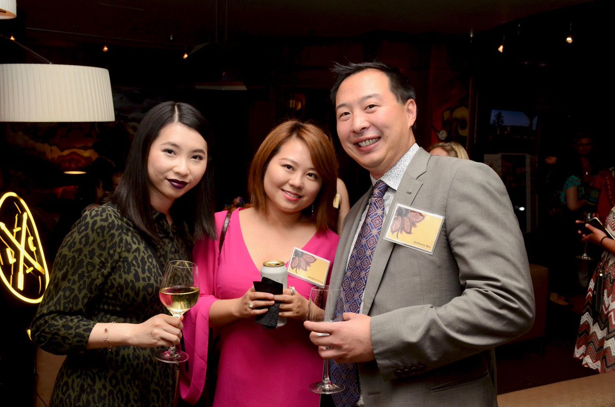 ROMPatrons's tweet photo. #YPCROM’s epic summer bash @ICYorkville’s Proof Bar last week! Patrons met with ROM experts and enjoyed @LostCraftBeer, delicious bites, and a playful Indian Chintz pop-up. Join YPC at https://t.co/zC7xP3YDZO. #YPCBash https://t.co/mLxi4iKirI