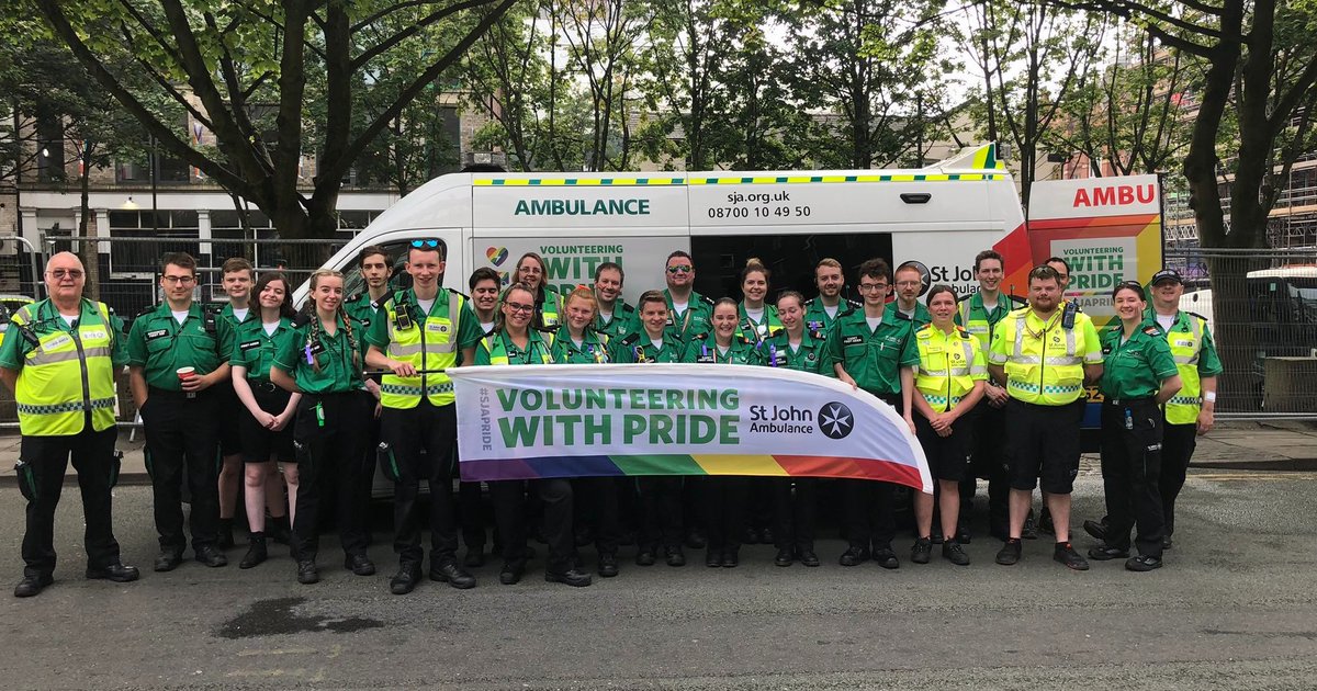 stjohnambulance's tweet photo. And that's a wrap on @ManchesterPride 2019! 🌈

So many of our wonderful volunteers came from all over the country, taking to the streets to support crowds during an exceptionally warm and busy few days. #VolunteeringWithPride #ServingYourCommunities https://t.co/LvcboFHPcg