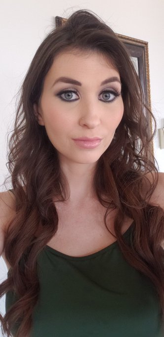 Waiting to go on set for @DevilsFilmXXX https://t.co/8AKV1slurz<a class="tags" href="/tag/devilsfilmxxx">@devilsfilmxxx</a>