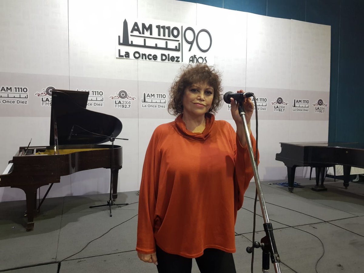 SusanFerrerok's tweet photo. 🔊🔊Ayer en los 1000 programas de #eltangoenelmundo 🎹 @rivarolatango
En la 2x4. 🎙@la2x4
🎼Gracias por la invitación 📻
@susanferrerok @mac_core2004
@muycercaconmiguelcore
#radio #susanferrer https://t.co/6FuL4crBr3