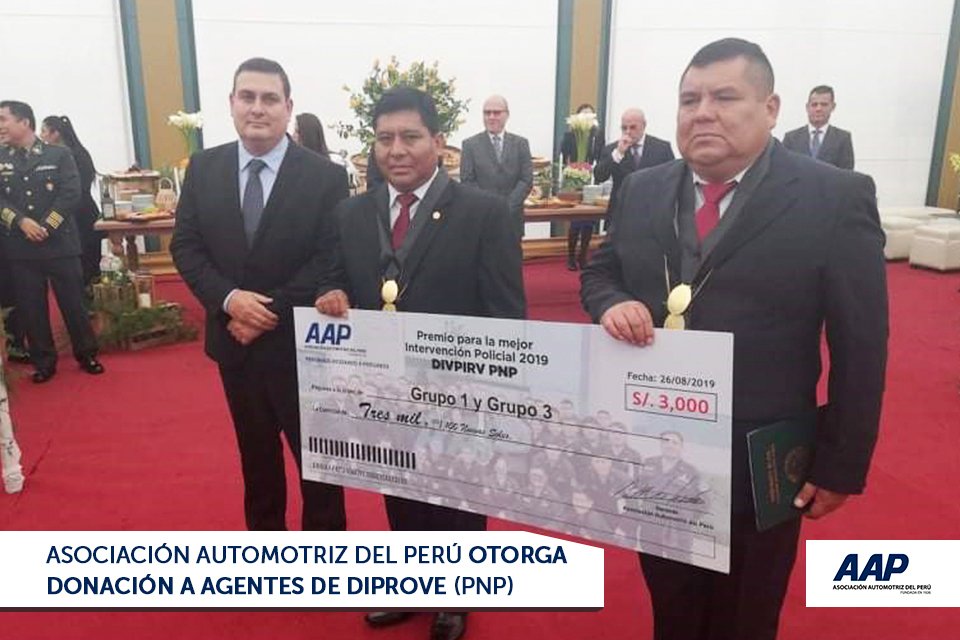 dietercruzado's tweet photo. Feliz aniversario a los amigos de la #Divpirv, la división de la @PoliciaPeru que tiene asustados a los delincuentes que roban vehículos. https://t.co/ExnFYGQmVx  cc: @PoliciaChevereP  #Dirove #Diprove https://t.co/kYndAqeWqx