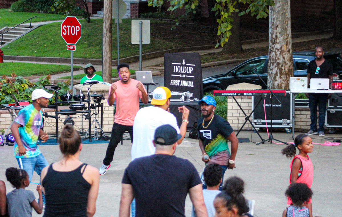 NathanLive22's tweet image. Got some dope pics of @Deezy_m3rd and @SplitPTV at the   HoldupBaby radio station appreciation day.