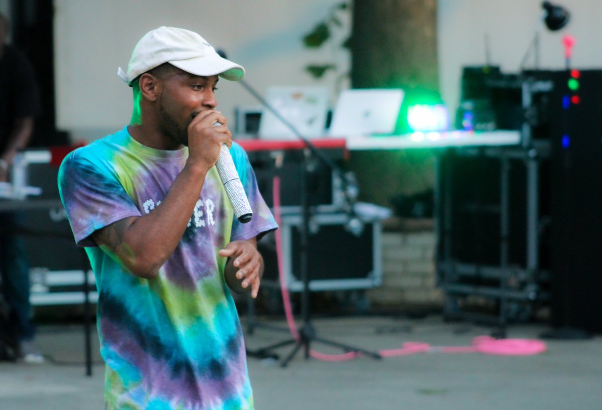 NathanLive22's tweet image. Got some dope pics of @Deezy_m3rd and @SplitPTV at the   HoldupBaby radio station appreciation day.