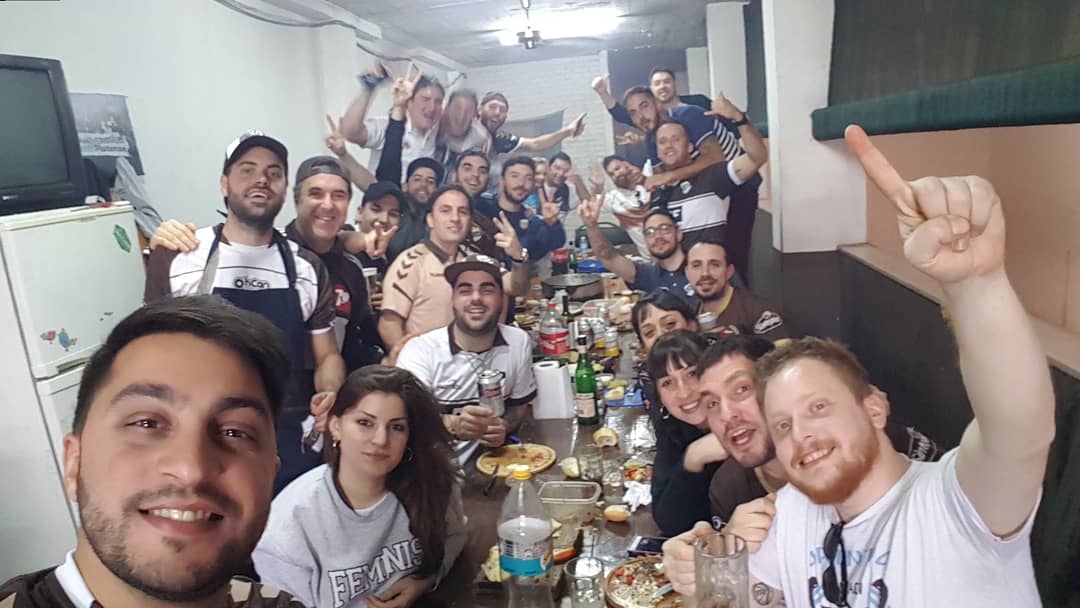 JuventudCalamar's tweet photo. Se hizo larga la espera, como te extrañabamos calamar!! Vamos Platense querido!! #laparrilladedouglas 🙌 https://t.co/nebfS2DLy8