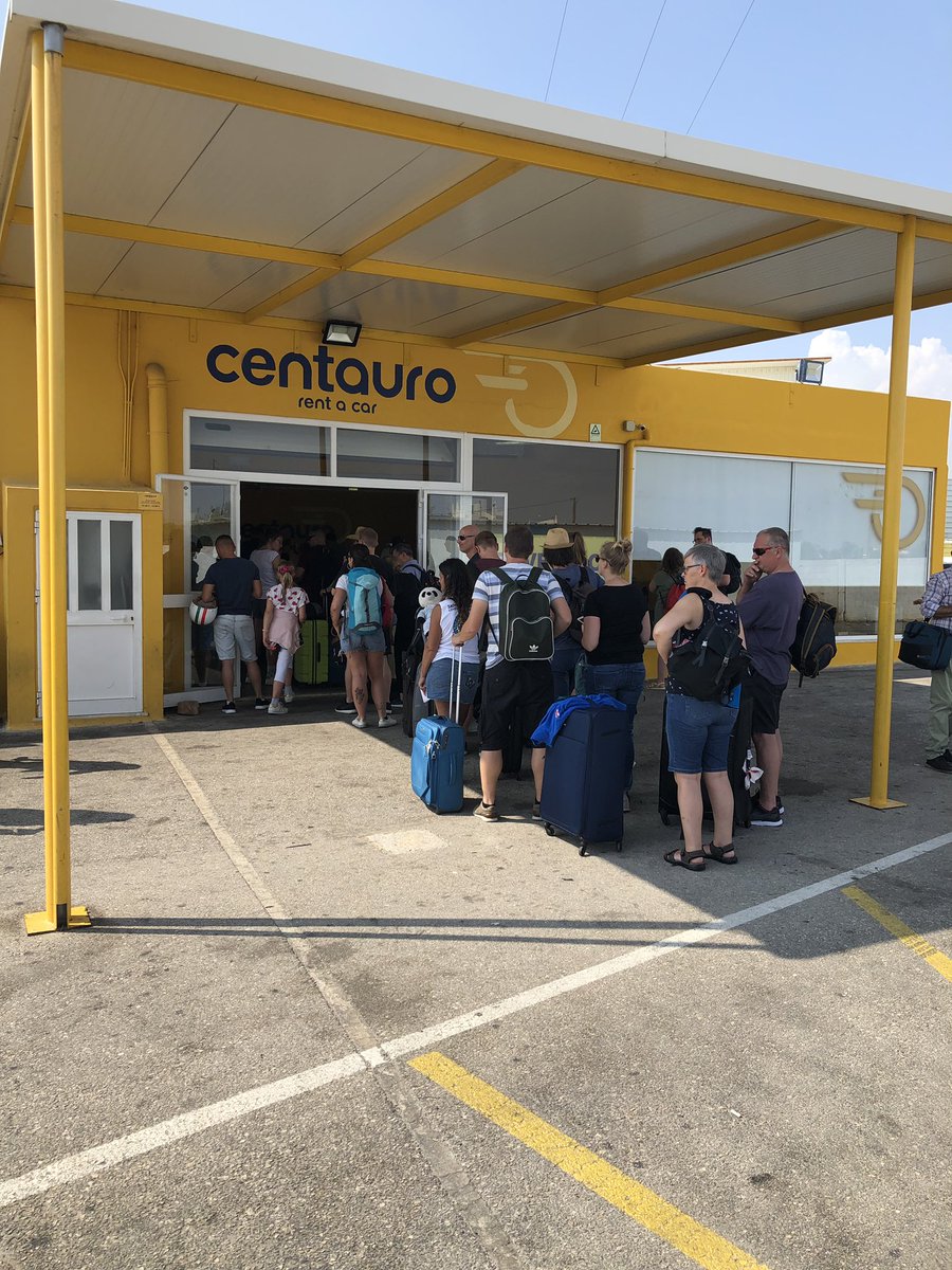 HenkSeppen's tweet photo. #faro #centauro more than an hour to get yr car #badservice https://t.co/U4OQNEUpqH