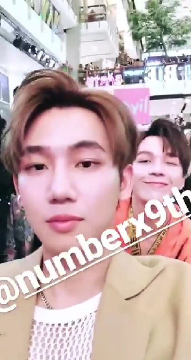 susu_vv's tweet image. title君がP'Kaoに見せつけてると思ってたけど、ちゃんとお世話してるよっていう報告だったの！？

かわいいearth君を守る目的は一緒だから協定結んだのかな☺(水面下ではお前先に手を出すなよ的な攻防があるとまた良い)

#VTIME #Kaotle #owhatthailand
#titlekrt #cooheart #number_9th