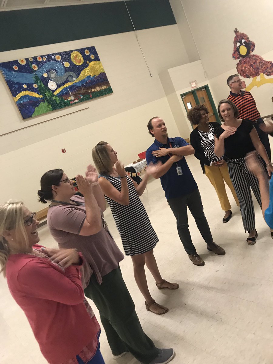 nstreet_teaches's tweet photo. Rhythm and Arithmetic PD this morning! Engaging and creative ways to get our students to love and learn Math. โ๏ธ๐๐ผ Great job @MrsChappsClass & @wilde_class #mathmovements #seeusSOAR https://t.co/EbtrNmU9TZ