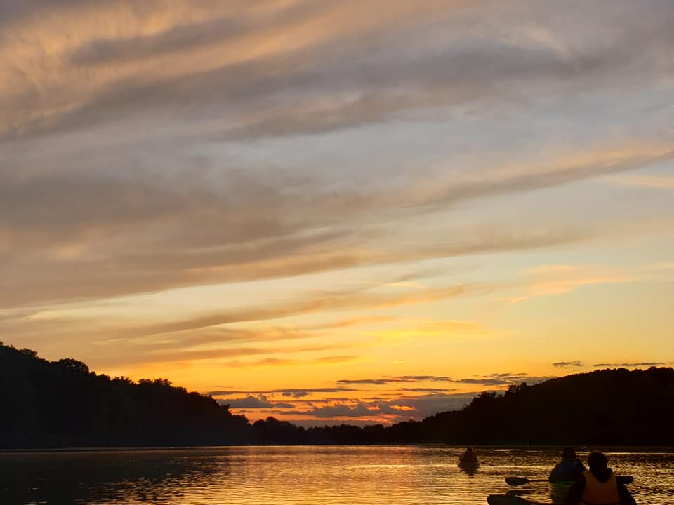 DCNRnews's tweet photo. Raise your hand if you're not quite ready to let go of summer sunsets like this one at #KeystoneStatePark! ✋ #PAStateParks #GetOutdoorsPA https://t.co/iJl8Qhr62x