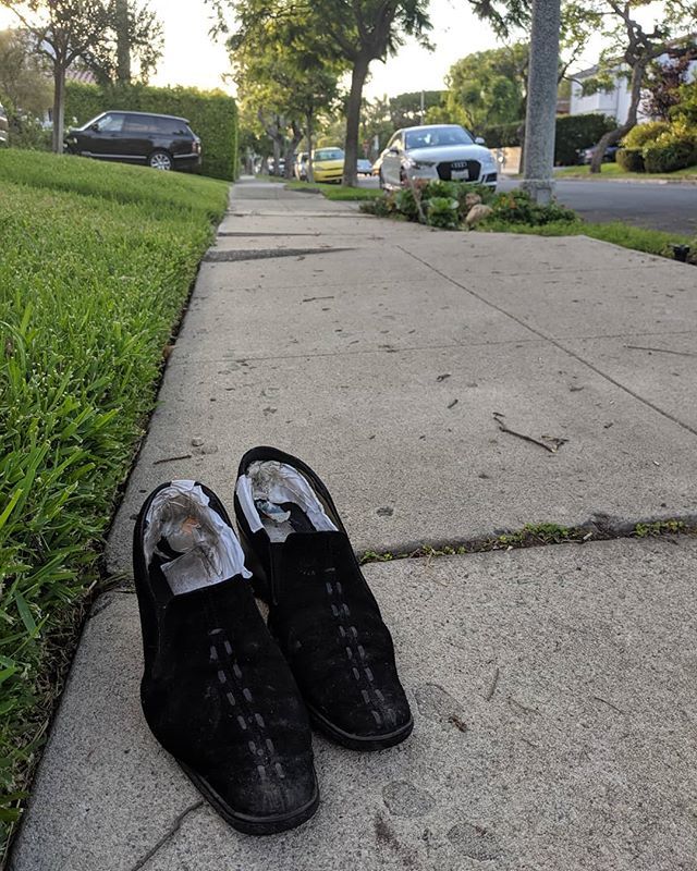 reelredllc's tweet photo. "No body walks in LA"....just one of the interesting sites on my walk this morning https://t.co/BPjrtEt3Jy https://t.co/9WTDRwFUuZ