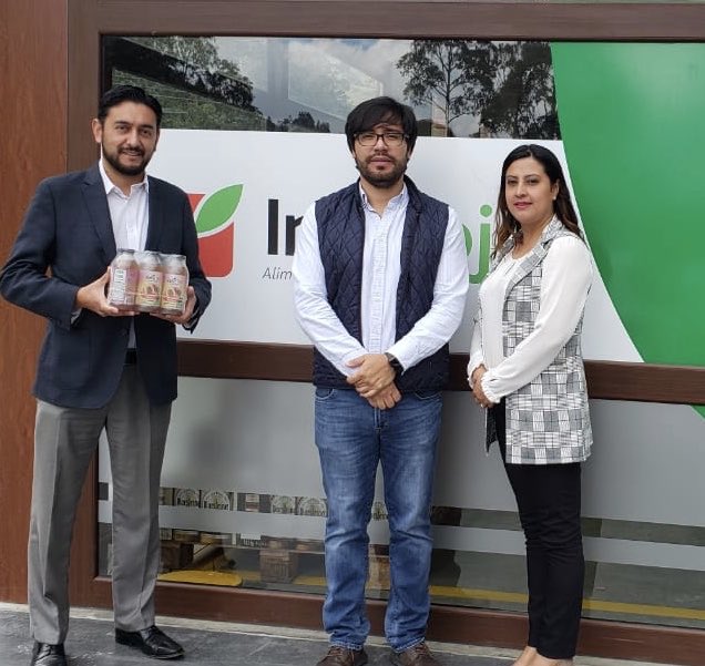 dlegarda's tweet photo. En visita a #Loja pudimos conocer de cerca a empresas exportadoras #Induloja @Forestea_ y #Percotronics para ofrecer respaldo institucional @Fedexpor y posterior agenda en la cuidad; es motivante ver esfuerzo y crecimiento de empresas con miras mercado externo 🇪🇨🌎 @RichardM_A https://t.co/mbl8Ff8NXh