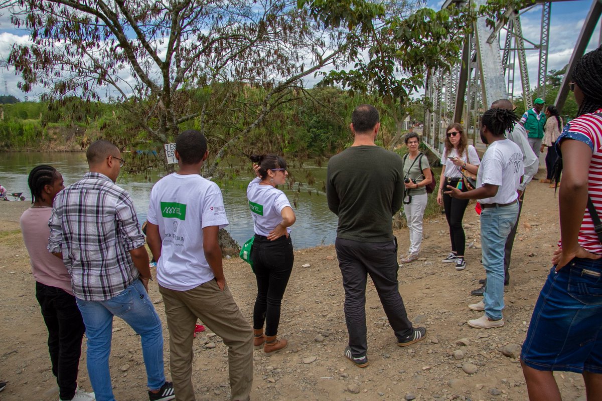 AxSolidaridadCO's tweet photo. ➡️El programa de acogida a defensores de derechos humanos 'Madrid Protege' viaja a Colombia a conocer la labor de los líderes afro de #ACONC en el Norte del Cauca por la defensa de la paz en el territorio y los derechos humanos ✊ https://t.co/uAqTSqlB24 https://t.co/vG5FW0vqWY