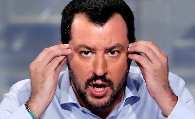 Resto pieno di perplessità su un #governo Cinquestelle-Pd ma la figura da pirla che ci sta facendo ⁦<a href="/matteosalvinimi/">Matteo Salvini</a>⁩ per il momento mi ripaga