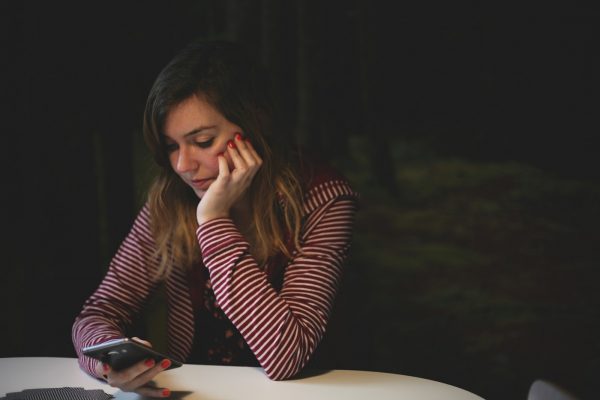 Is social media impacting your mental wellbeing? We spoke to Roslyn Kent, a Social Media Manager and Instagram influencer and she shared her ups and downs with the social media on our blog. Read it here: bit.ly/2Nw6aFR #socialmedia #mentalhealth
