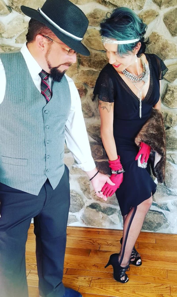heathermeschef3's tweet photo. He may not be a romantic, but he makes me feel beautiful.. https://t.co/qwvHdRXfC7
