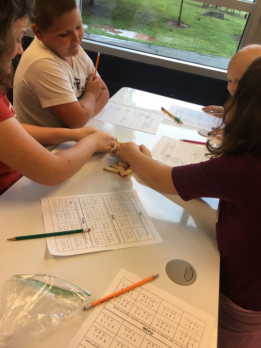 BEBluejackets's tweet photo. Practicing multiple digit subtraction with borrowing computation skills with Math Jenga! #PracticeIsFun #BurrisChampions https://t.co/bMQttiQGGO