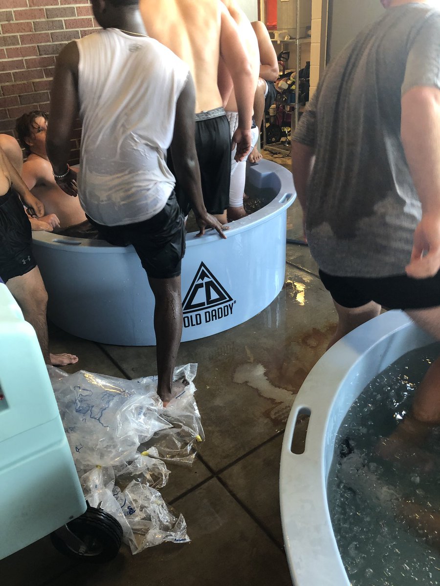 Coach_Quate's tweet photo. Using the @getcolddaddy ice baths.  Awesome investment.  Gotta get right before #Bota https://t.co/c8DG2lZx5x