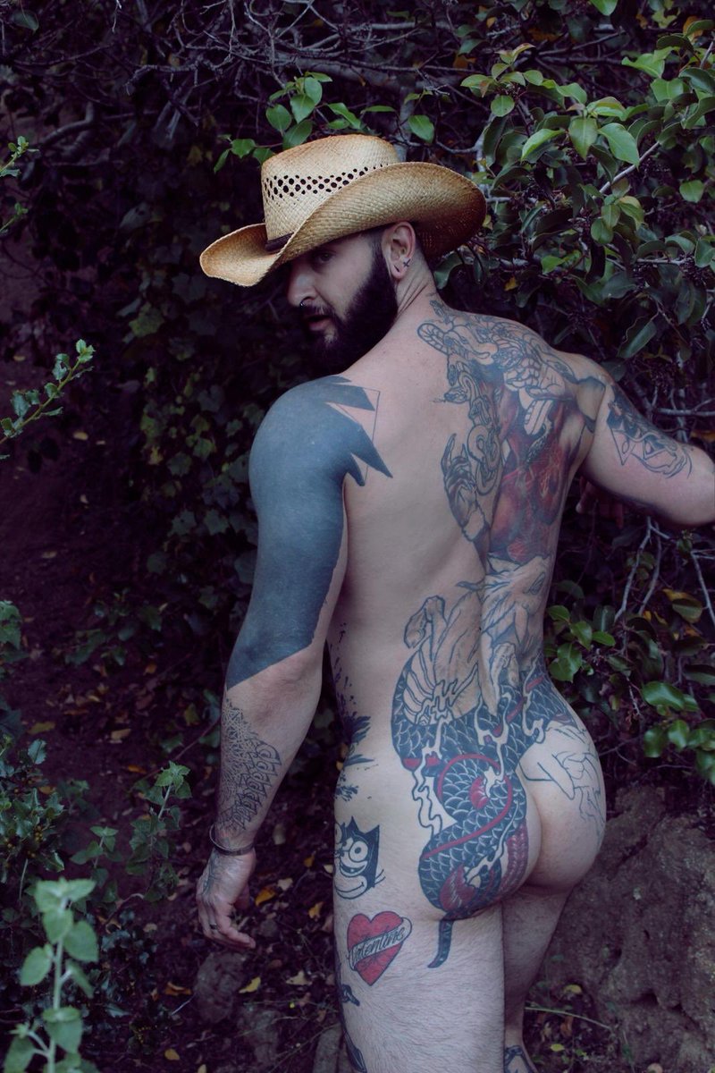 teddy_bryce's tweet photo. Hey ya’ll! So I’m moving to the UK in November and wanted to do a final porn push before I leave the states. I want to thank all the studios that have supported me and reach out to those that I haven’t worked w yet! Get it while you can! ❤️ https://t.co/HGEWO8TUjL