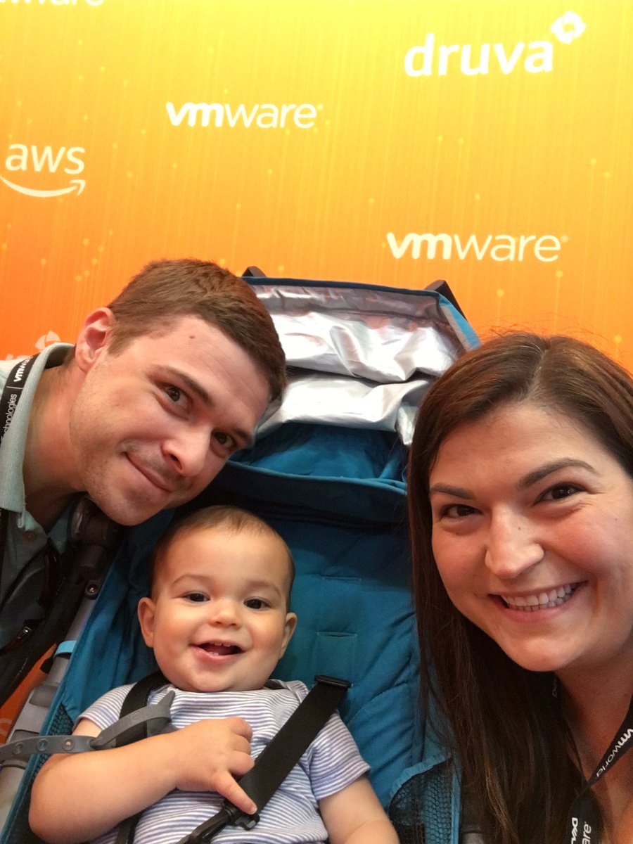 Baby’s first conference! Loving the <a href="/druvainc/">Druva Inc</a>  booth! #DruvaVMworld