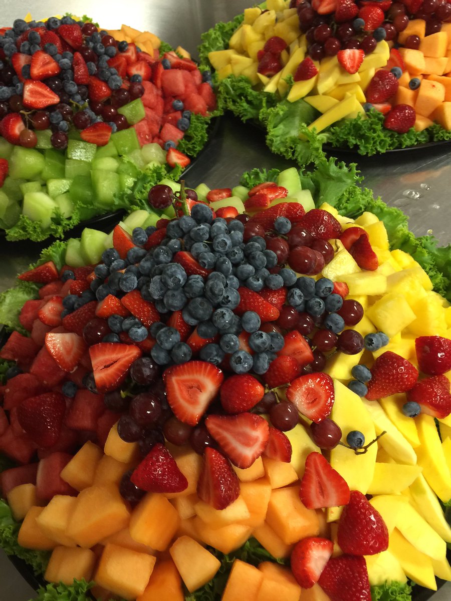slphscafeteria's tweet photo. Fruit trays are ready for SLP employee kick off. Welcome to our new staff and our returning staff members. #slppantherproud https://t.co/UyTv2zDcgE