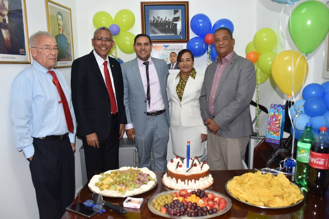 CodiaCentral's tweet photo. La Junta Directiva Nacional y toda la #FamiliaCodiana felicitamos al Agrim. Víctor Torres, secretario de la Secretaría de relaciones públicas de nuestra entidad.
#CodiaCelebra https://t.co/nthWbIwGZN