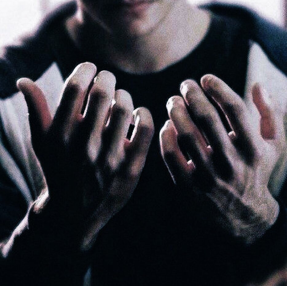 ᴊᴜsᴛɪɴ ғᴏʟᴇʏ (@failurebyfoley) on Twitter photo 