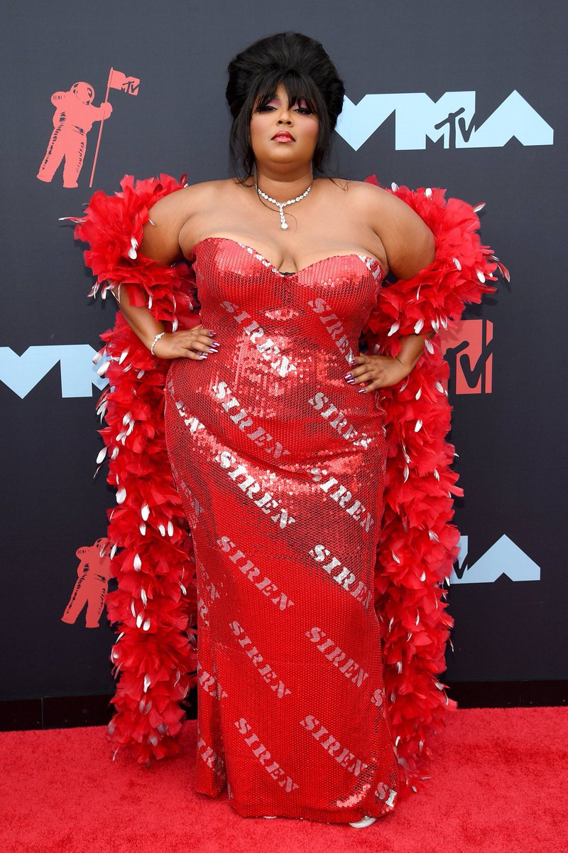LIZZO tweet media