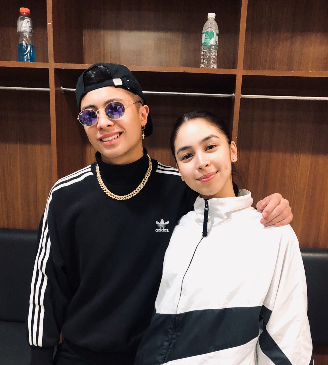Justinevas's tweet photo. Julia Barretto 😲😍 https://t.co/oicnaBTyhQ