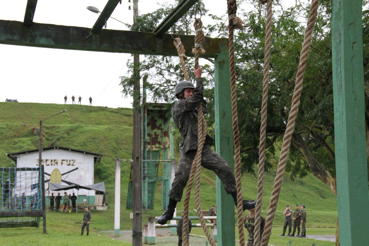 CmdoCMS's tweet photo. A prova Soldado de Ferro do 62º Batalhão de Infantaria testa, ao seu limite, a resistência, liderança, camaradagem e atitude dos militares, em Joinville (SC). #62BI #camaradagem #atitude #liderança https://t.co/ctc8y1a9fP