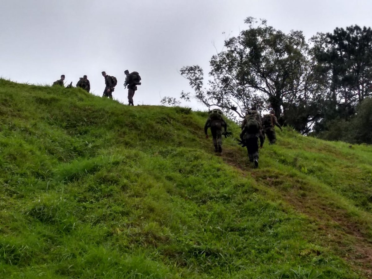 CmdoCMS's tweet photo. A prova Soldado de Ferro do 62º Batalhão de Infantaria testa, ao seu limite, a resistência, liderança, camaradagem e atitude dos militares, em Joinville (SC). #62BI #camaradagem #atitude #liderança https://t.co/ctc8y1a9fP
