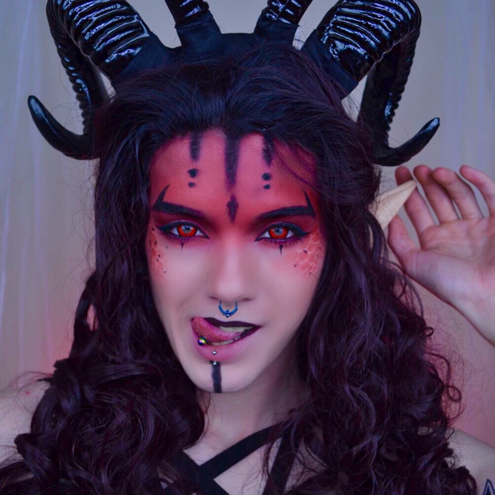 I can be your angle or devil meme? #meninmakeup #malemua #makeupsrtist #demonmakeup #makeuptransformation