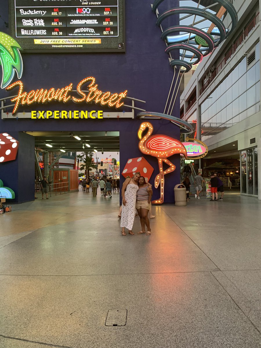 Allysha__'s tweet image. Love you G money 😌❤️