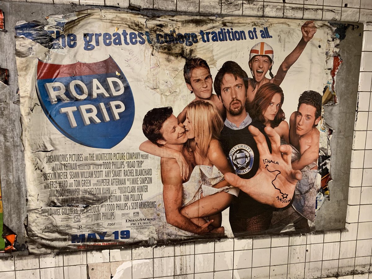 . <a href="/MTA/">MTA</a> cleaning at the norstrand A/C stop and revealed what the #ooh industry looked like 19 years ago. Was this <a href="/OUTFRONTMEDIAUS/">OUTFRONT Media</a>' contract then? Were they CBS Outdoor at the time? Also can't believe that was 19 yrs ago.