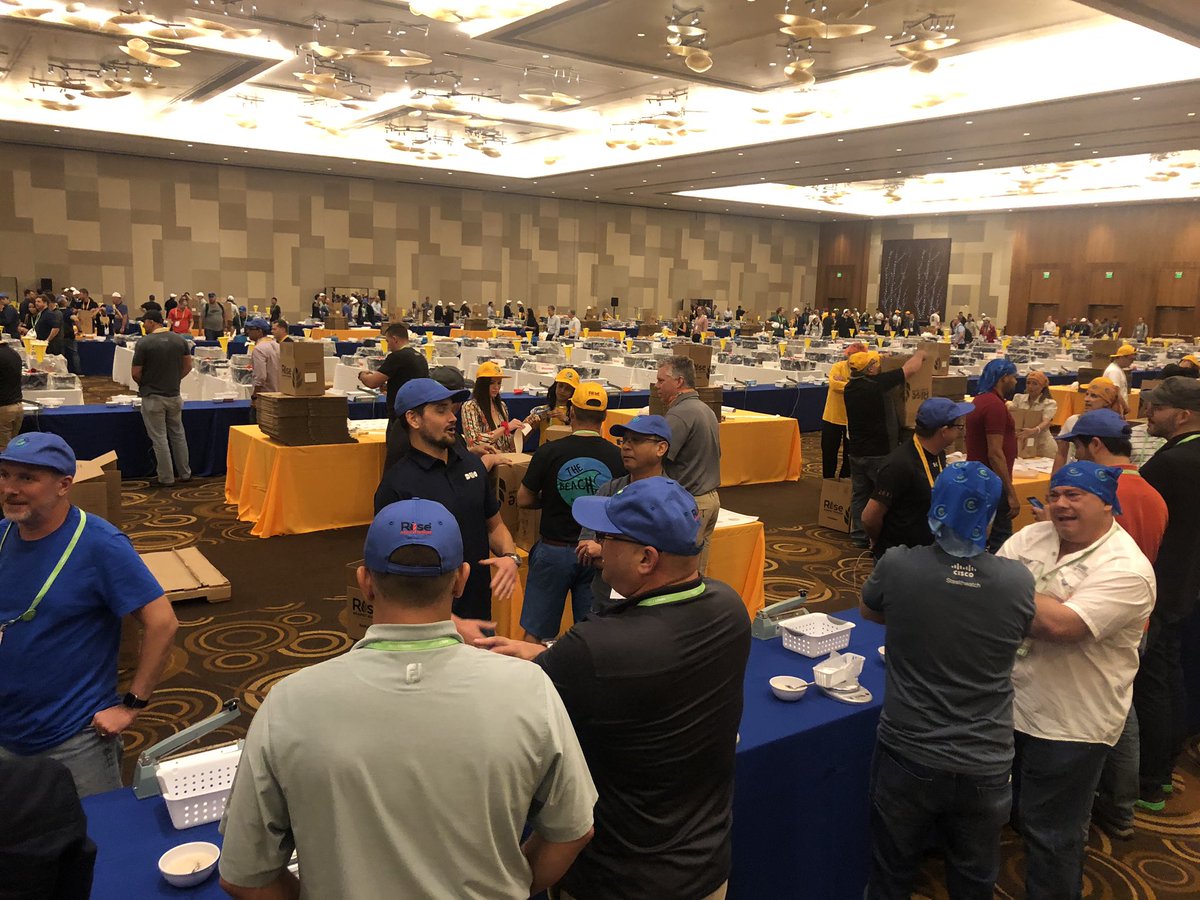 dboucaut's tweet photo. #wearegsso making meals packs for Rise against hunger. 200k of them https://t.co/mtK6uU7IYV