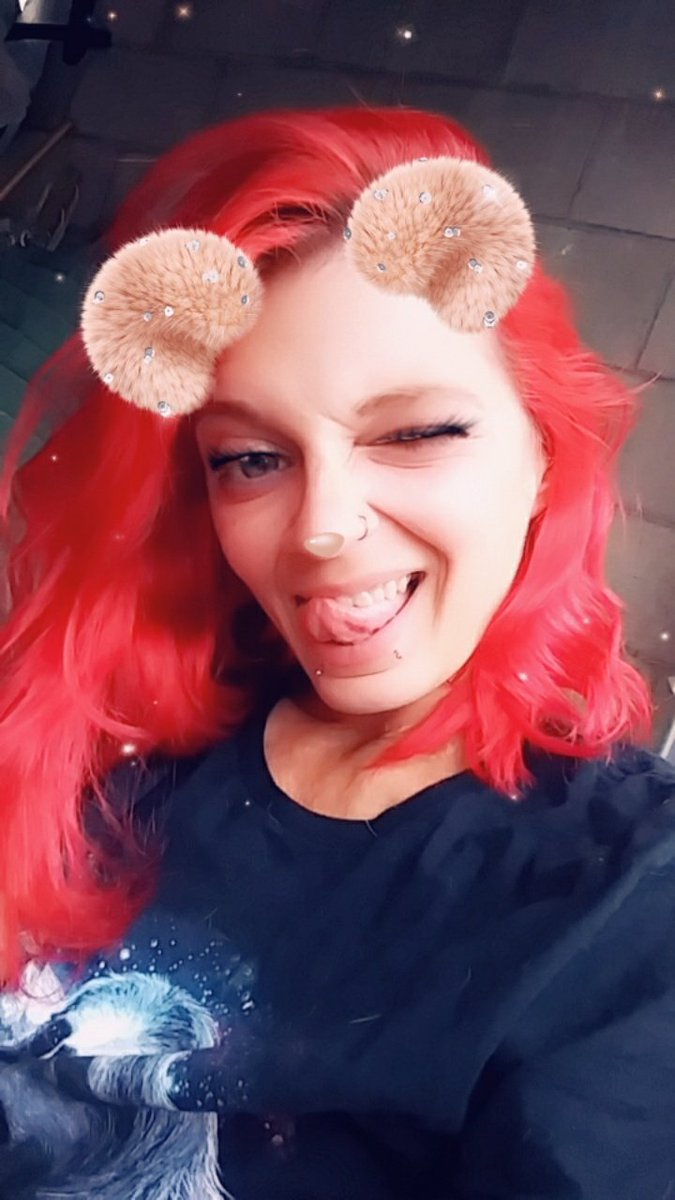 Daisy9kaous's tweet photo. Yup its red alright... https://t.co/hMzASJxObp