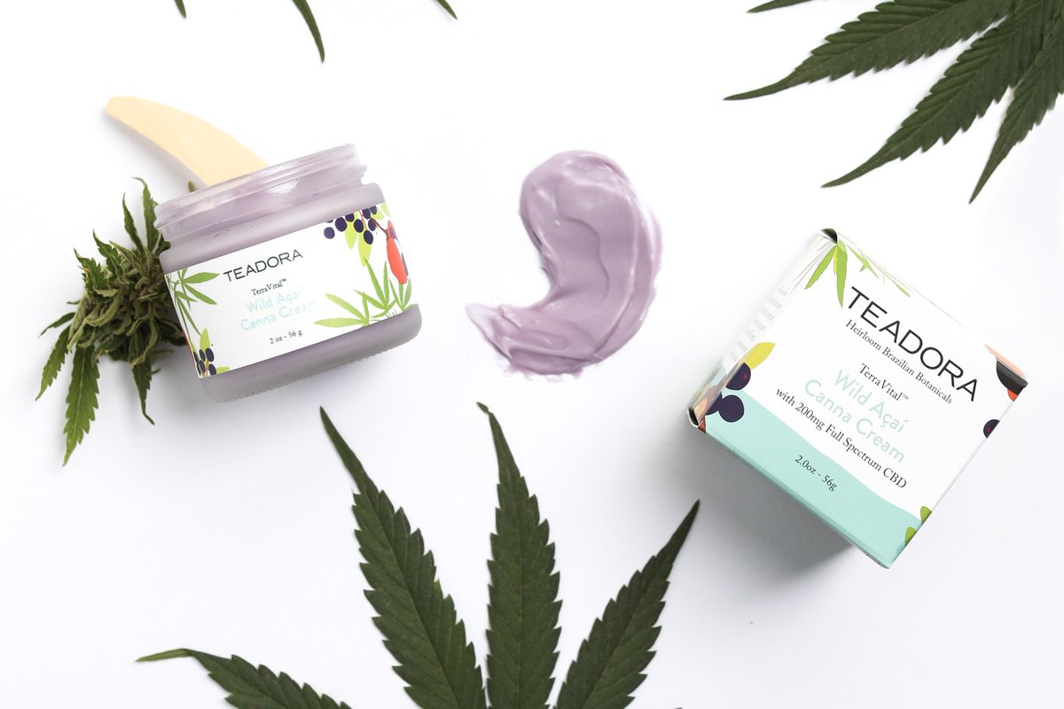 TeadoraBeauty's tweet image. Our Canna Cream is an exotic blend of 13 actives crafted w/ #AmazonRainforest superfoods + 200mg of soothing, Cherry Wine #CBD to reenergize, soothe and restore, keeping your skin youthful and radiant 😀

hubs.ly/H0krBns0

#greenbeauty #cleanbeauty #bcorp