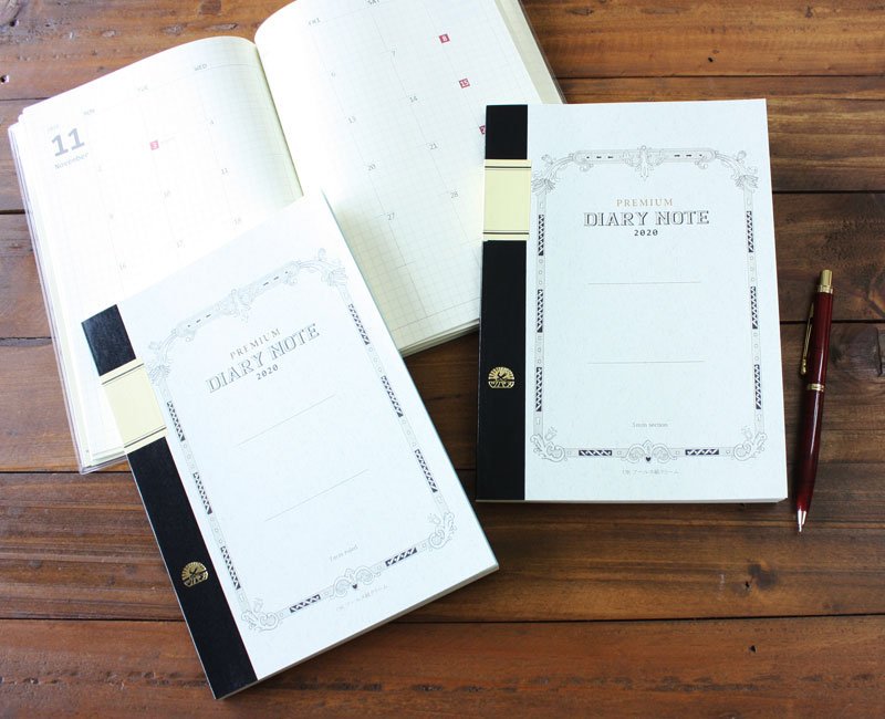 e_stationery's tweet photo. ツバメノートからマンスリーダイアリーと128ページのノートを兼ね備えた、2019年11月始まりの手帳が入荷しました！
https://t.co/QO6FsQKtMa
#ツバメノート #手帳 #ダイアリー #ノート #文房具 #文具 #フジオカ文具 https://t.co/BNEz5vSbHT