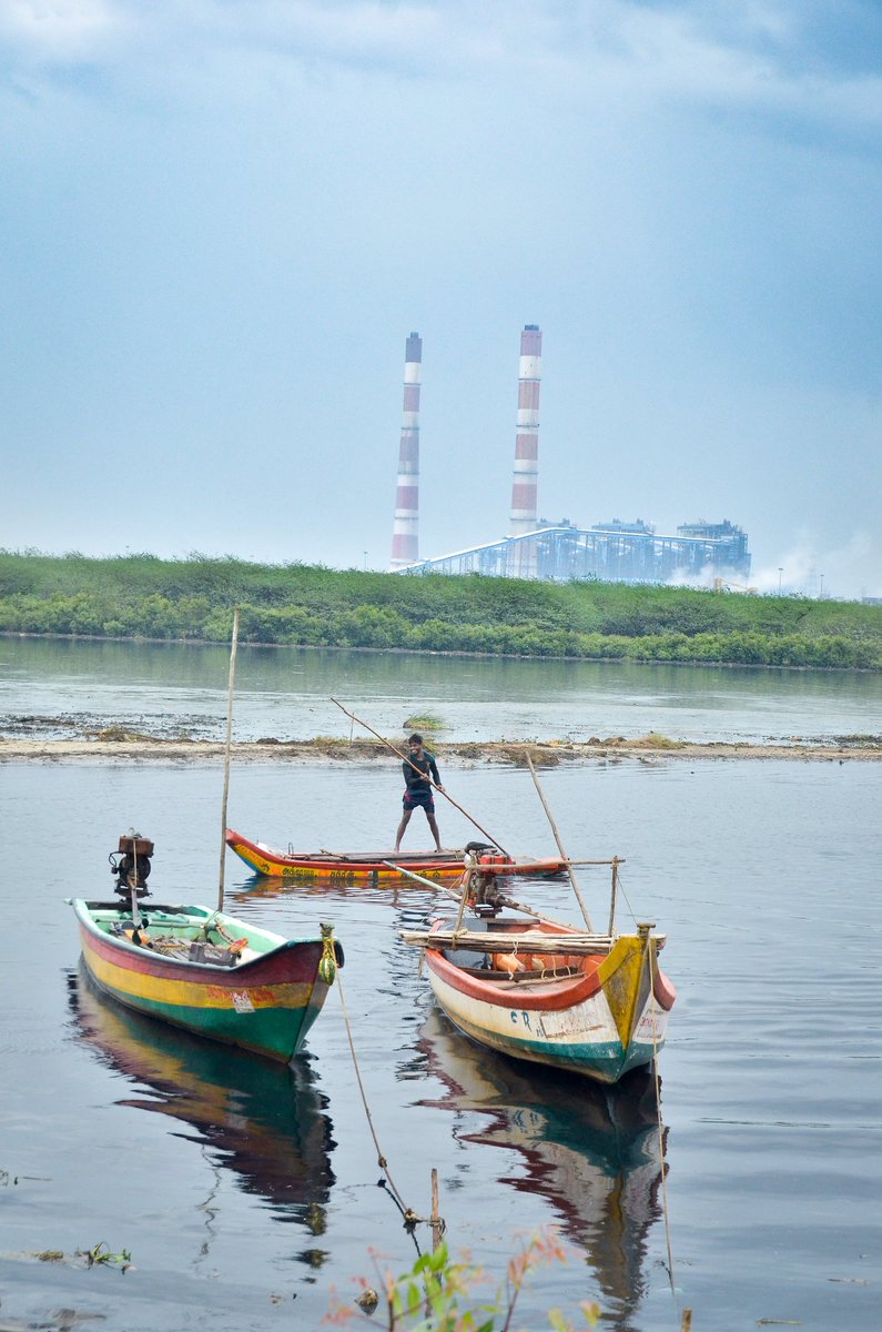 nit_set's tweet photo. Their air, water and lives dirtied.
Living in the shadow of coal-based power plants. https://t.co/7fQX6GFBit