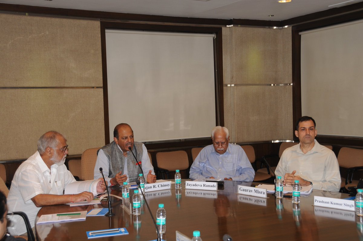 IDSAIndia's tweet photo. Amb @IDSAIndia  DG, IDSA, chaired Fellow Seminar, "Structural Reforms in PLA and Future Assessed Capabilities 2035" presented by Col Gaurav Misra, Research Fellow IDSA. Dr Manoj Joshi &amp; Shri Jayadeva Ranade participated. https://t.co/et5N5THTv9
