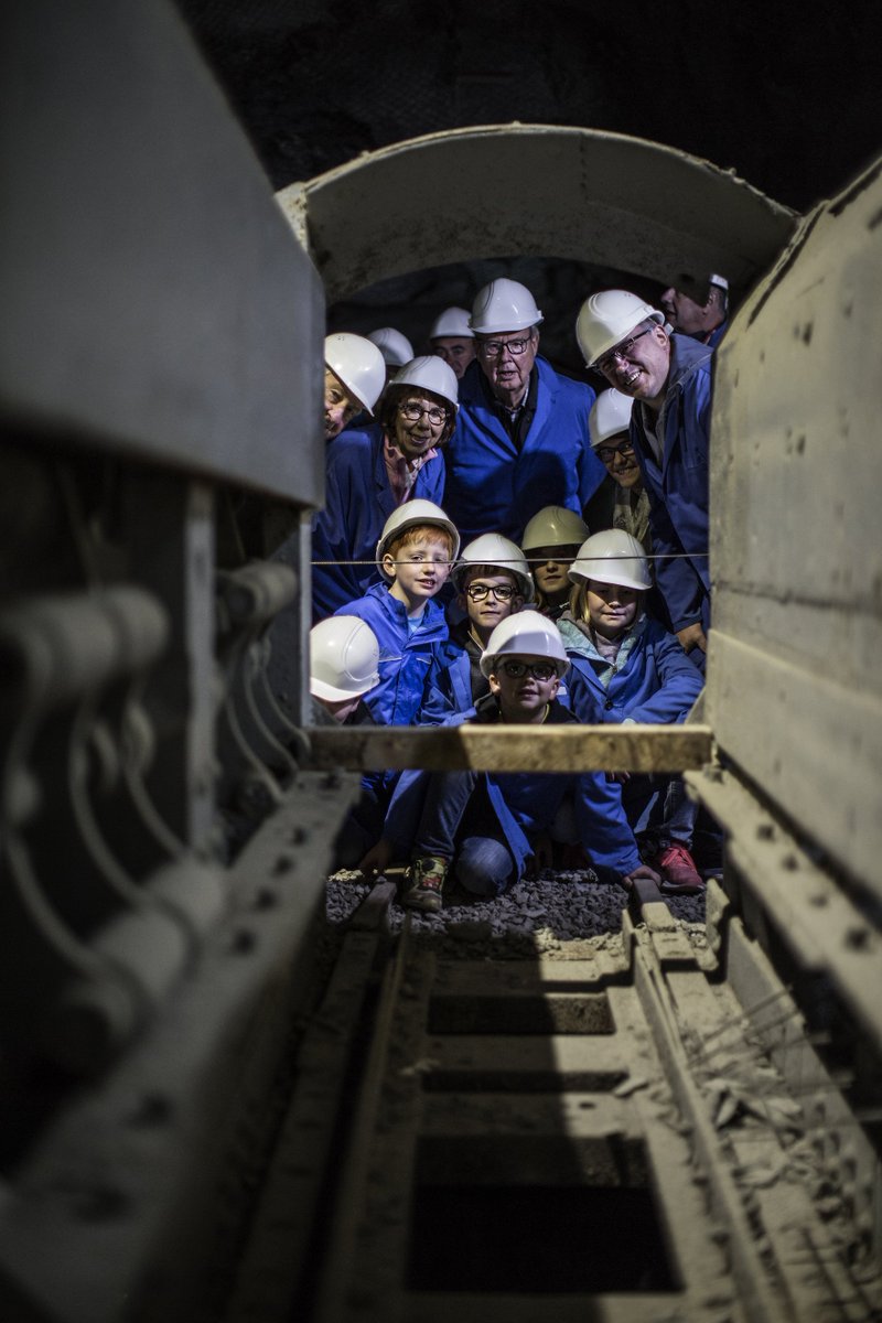 deinsauerland's tweet photo. Das #SauerländerBesucherbergwerk in #Ramsbeck ⚒ feiert heute seinen 45. Geburtstag 🎉! Denn am 27.08.1974 hatte das frühere #Erzbergwerk erstmals seine Pforten für Besucher 👨👩👧👦 geöffnet und konnte bis heute mehr als 3,5 Mio. Gäste begrüßen.
Foto: https://t.co/OWMyp7cHJm https://t.co/4jlOFeaQwO